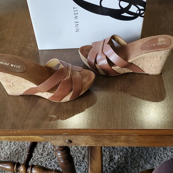 Shoes - Picture 3 of 3